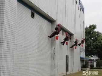 高空作業證與外墻施工安全 蜘蛛人、打膠防水與吊籃租賃的行業解析